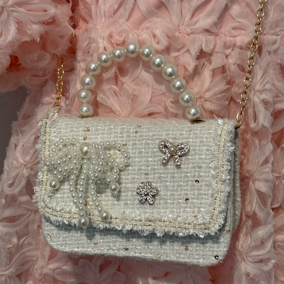 Other - Elegant Pearl-Embellished Cream Handbag with Crossbody Strap